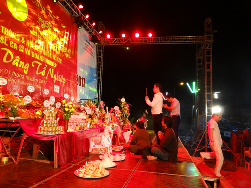 Sân khấu Hưng Mùa Thu: Thành kính dâng Tổ nghiệp ảnh 2
